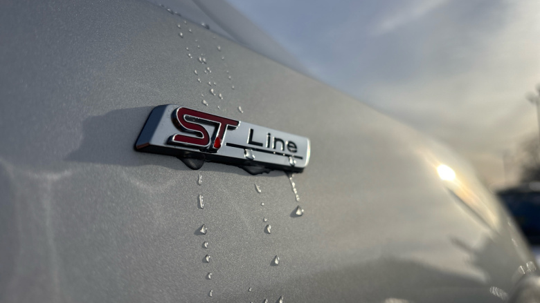 Ford Focus 1.0 EcoBoost Hybrid mHEV 155 ST-Line 5dr Auto Petrol Hatchback